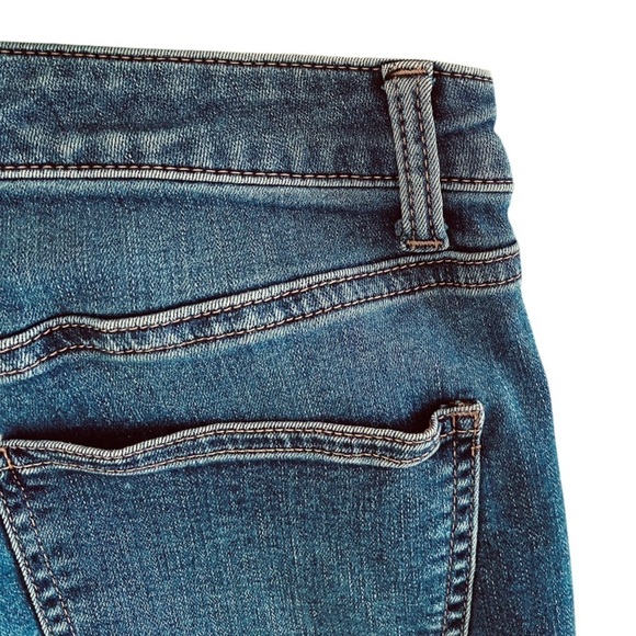 Talbots flawless 5 pocket design mid wash jeans whiskered stretch cotton size 28 - Picture 5 of 10